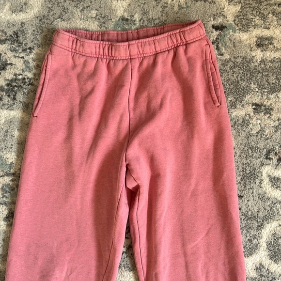 Aritzia TNA Cozy Fleece Sweatpant Joggers - Picture 2 of 16